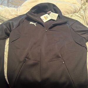 Women’s size small new with tags PUMA pullover